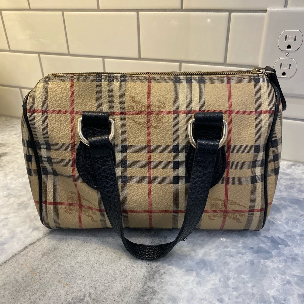 COPY - Authentic. Burberry Purse